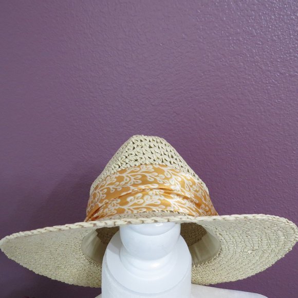 NWT-Straw Fedora - Picture 3 of 7